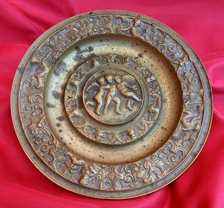 ANTIGUO PLATO BRONCE PETITORIO QUERUBINES LIMOSNA