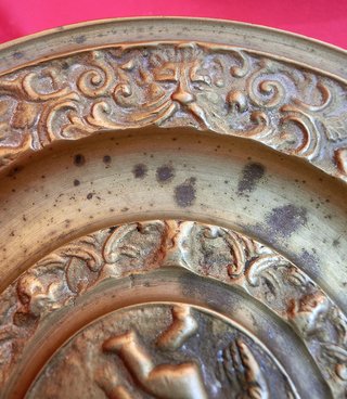 ANTIGUO PLATO BRONCE PETITORIO QUERUBINES LIMOSNA