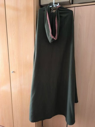 Capa medieval verde