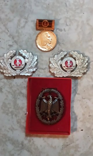 Insignias alemanas (RDA)
