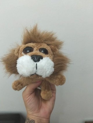 7 peluches variados