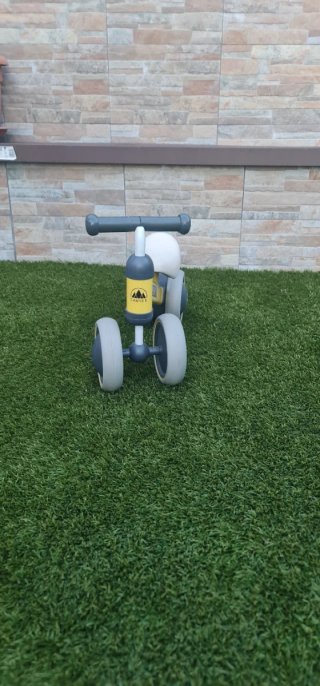 Bicicleta de equilibrio para bebé Sawyer