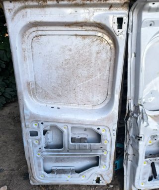 Despiece Puertas Traseras Opel Vivaro