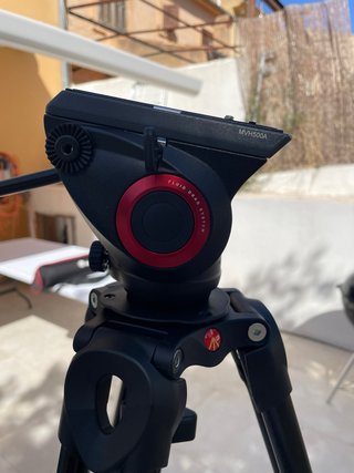 Trípode Manfrotto MVK500AM