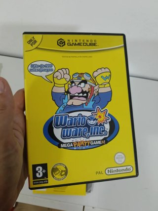 WarioWare, Inc. Mega Party Game! Nintendo GameCube