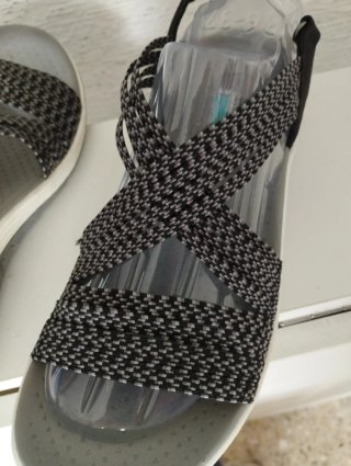 Sandalias deportivas negras y grises talla37