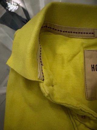 Polo Hollister Amarillo-  Talla M-9€