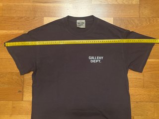 Camiseta Gallery Dept Gris