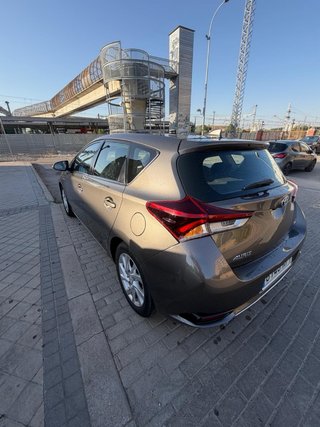Toyota Auris 2017