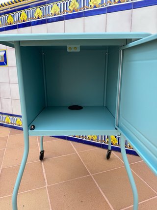 Mesita Noche IKEA VETTRE Metal