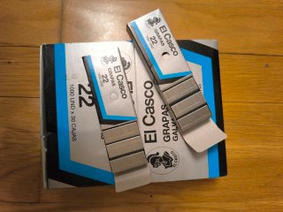 Grapas Galvanizadas El Casco N°22 (1000 und)