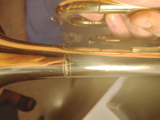 Trompeta Amadeus con estuche duro protector