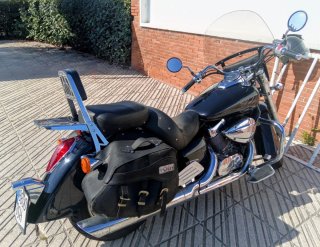Honda Shadow VT750C Negra
