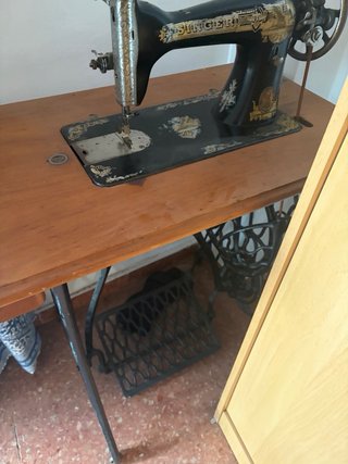 Máquina de coser Singer antigua