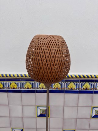 Lampara de pie IKEA de bambú