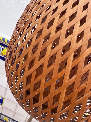 Lampara de pie IKEA de bambú