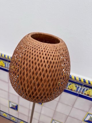 Lampara de pie IKEA de bambú