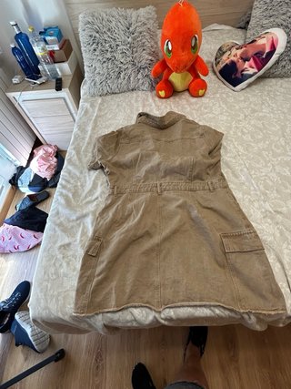 Vestido corto de mezclilla color beige