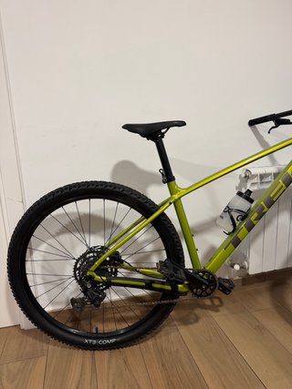 Bicicleta TREK Marlin 5 MTB
