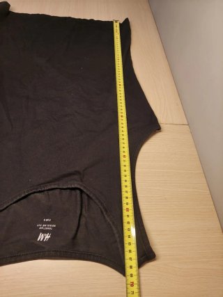 Camiseta H&M sin mangas negra Talla M