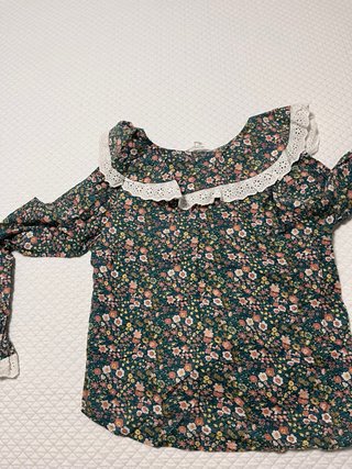 Camisa Springfield floral con cuello blanco