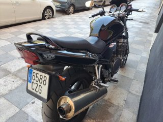 Suzuki Bandit 600 Negra