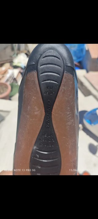 Aletas de buceo/snorkel (2 pares cada una a 15€)