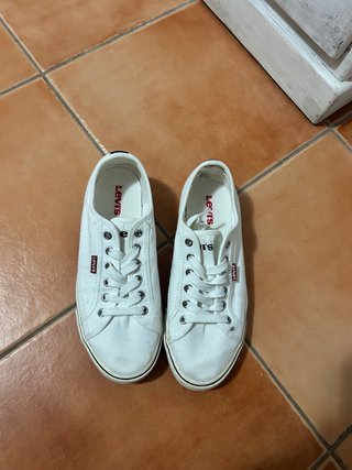 Zapatillas Levis Blancas