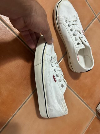 Zapatillas Levis Blancas