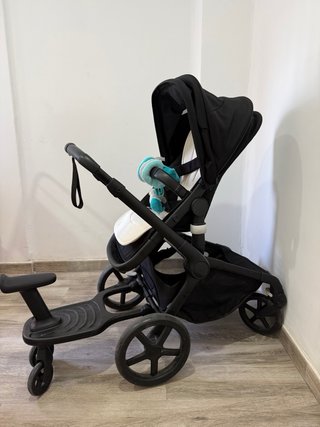 Bugaboo Fox 5 con patinete Bugaboo