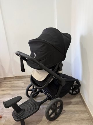 Bugaboo Fox 5 con patinete Bugaboo