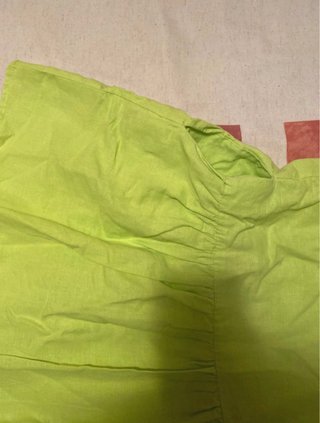 Vestido veraniego verde lima de SFERAcasual.