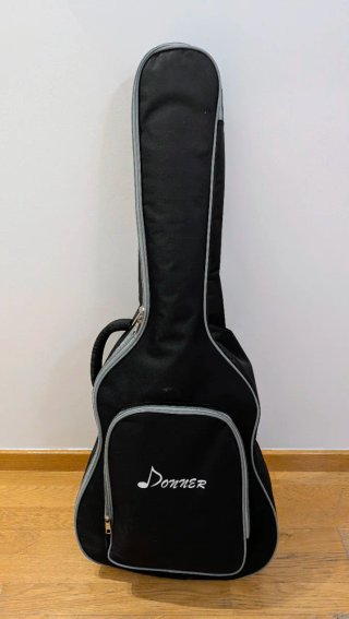 Guitarra acústica Donner DAG-1CS + kit completo
