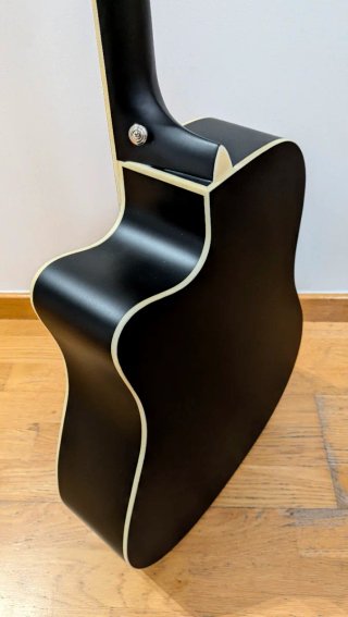 Guitarra acústica Donner DAG-1CS + kit completo