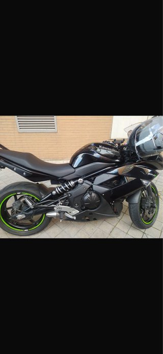 Moto Kawasaki ER6F 72 CV solo 36k km