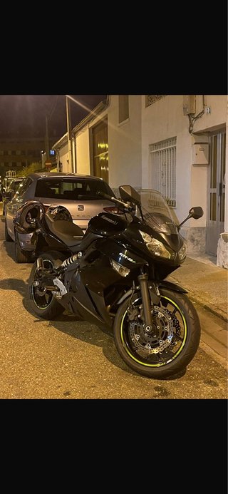 Moto Kawasaki ER6F 72 CV solo 36k km