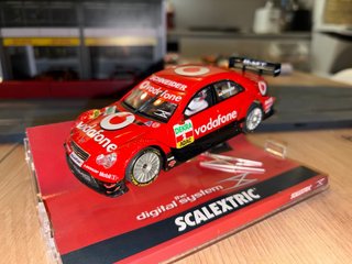 Coche Mercedes Vodafone Scalextric Digital System