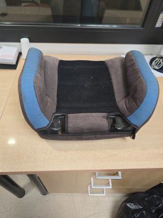 Alzador silla coche Piku