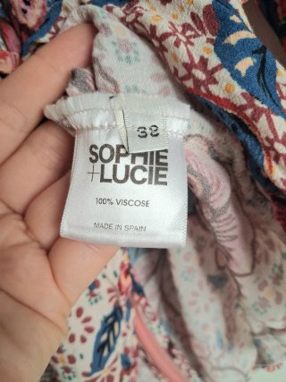 Blusa floral SOPHIE + LUCIE T38