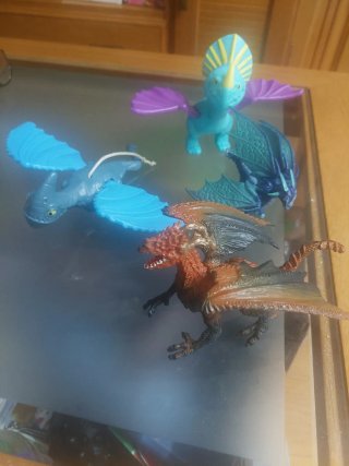 4 Figuras Dragones Juguete