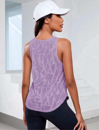 Pack ropa deportiva mujer: 2 camisas y 1 short