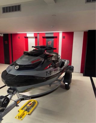 Sea-Doo RXT-X 300 Moto Acuática