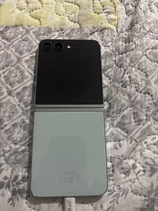 Samsung Galaxy Z Flip 5 256GB Nuevo