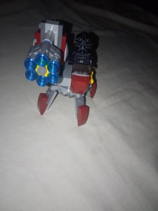 Figura Lego y Muñeco