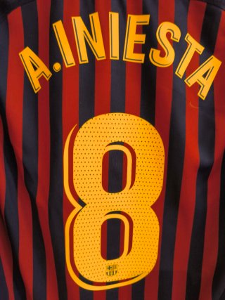 Camiseta FC Barcelona Iniesta #8 talla M 2018/19