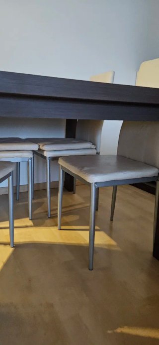 Mesa de comedor extensible madera con 4 sillas