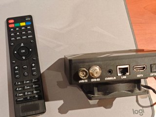 MECOOL Caixa TV Híbrida (Android + Satélite/TDT)