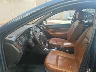 Peugeot 607 2001