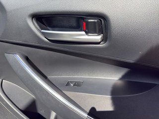 Toyota Corolla 1.8 125H ACTIVE TECH E-CVT
