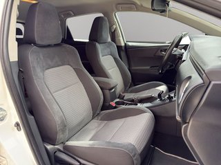 Toyota Auris 1.8 140H Hybrid Feel! Edition